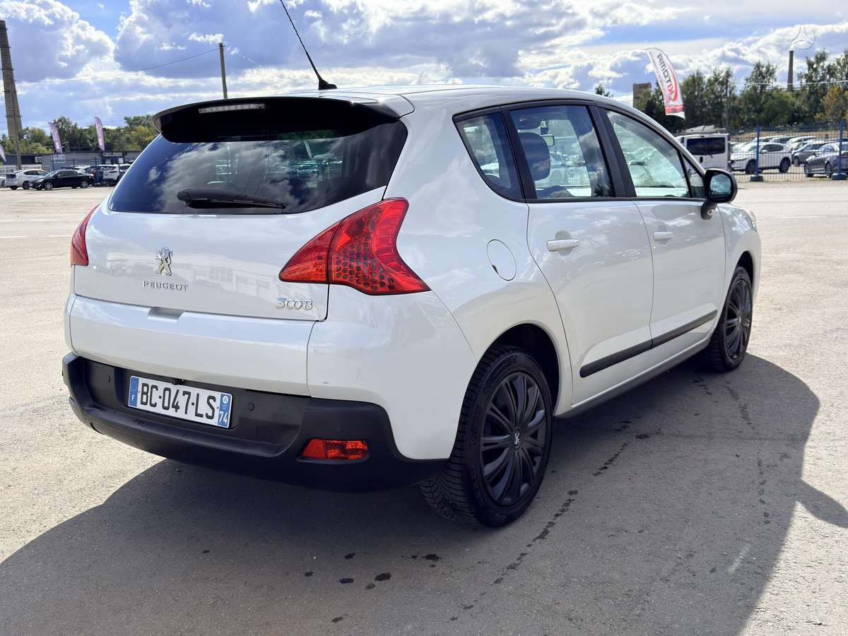 Peugeot 3008 2010 — photo 6