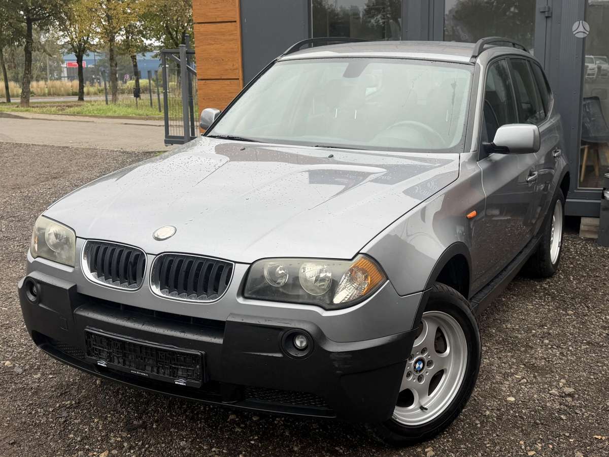 BMW X3 2005 — вигляд ззаду