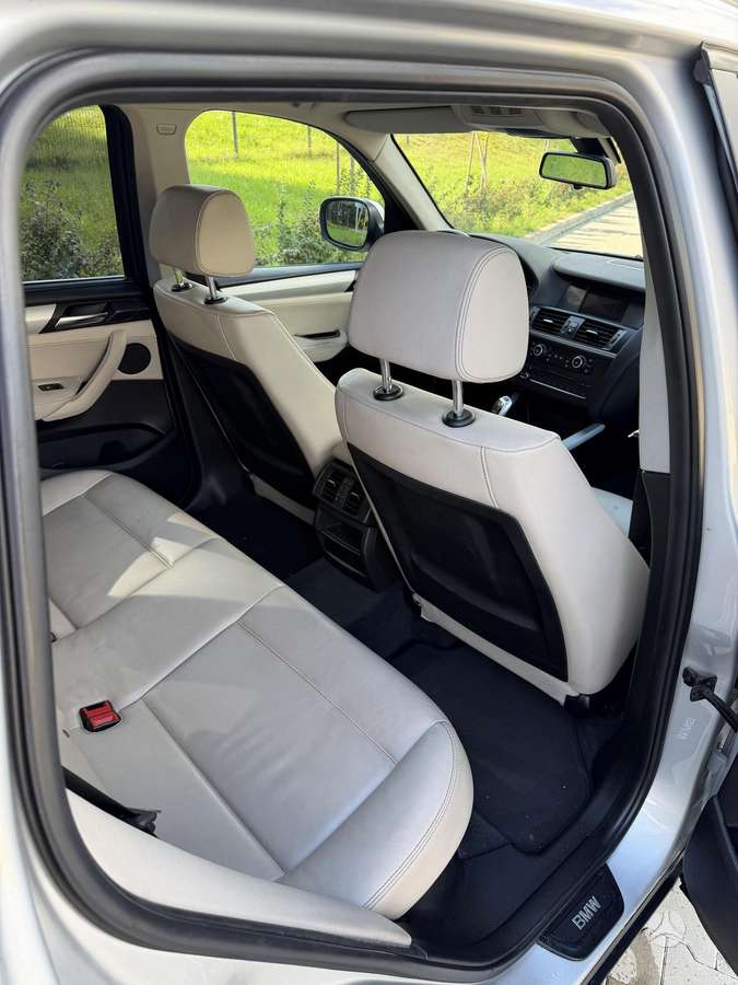 BMW X3 2012 — photo 10