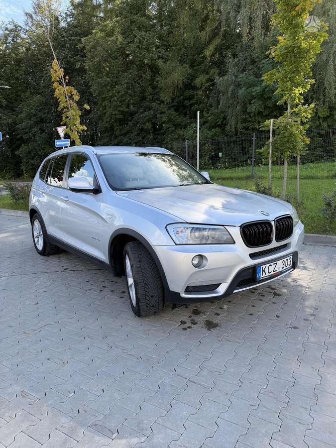 BMW X3 2012 — rear view