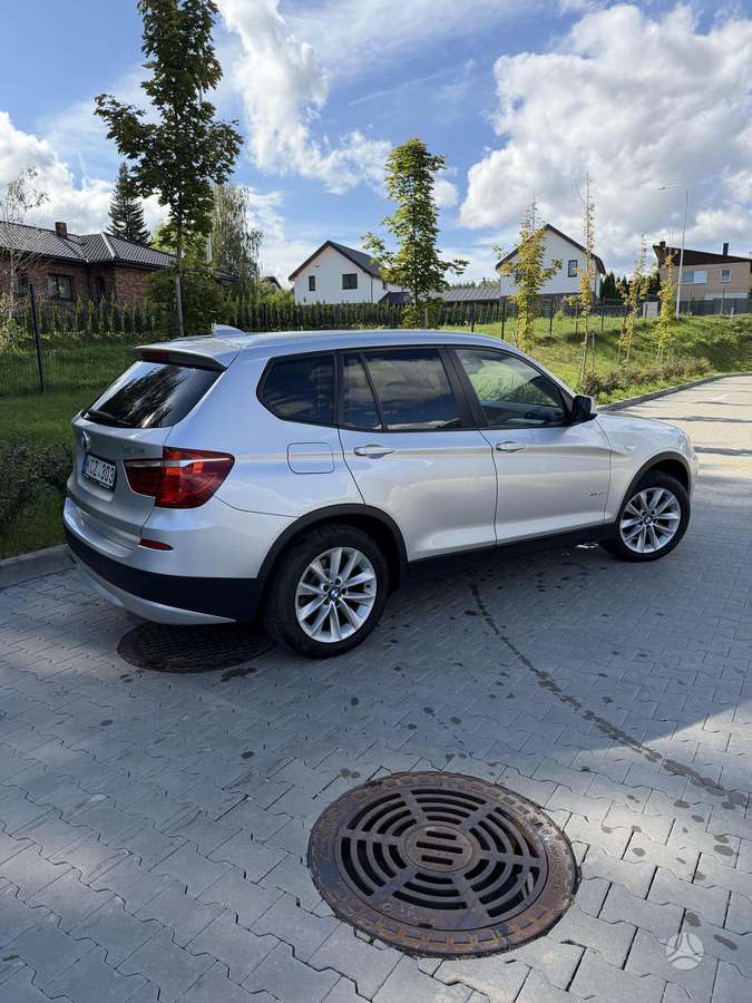 BMW X3 2012 — interior