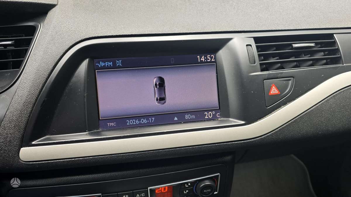 Citroen C5 2012 — photo 16