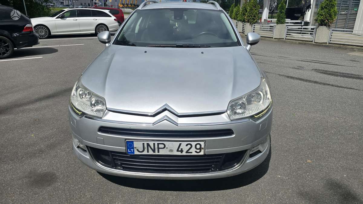 Citroen C5 2012 — rear view
