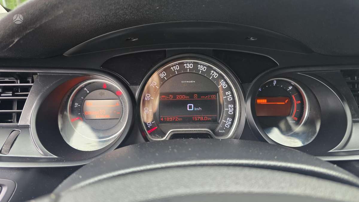 Citroen C5 2012 — photo 21