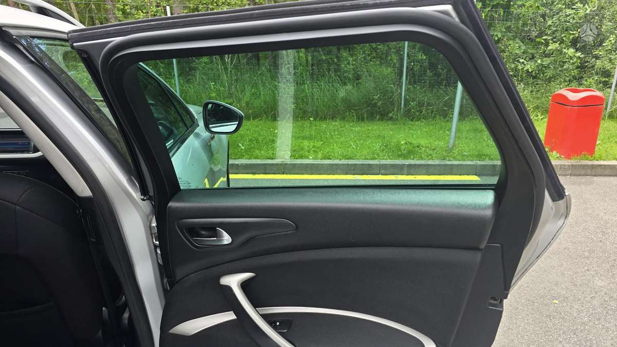 Citroen C5 2012 — photo 25