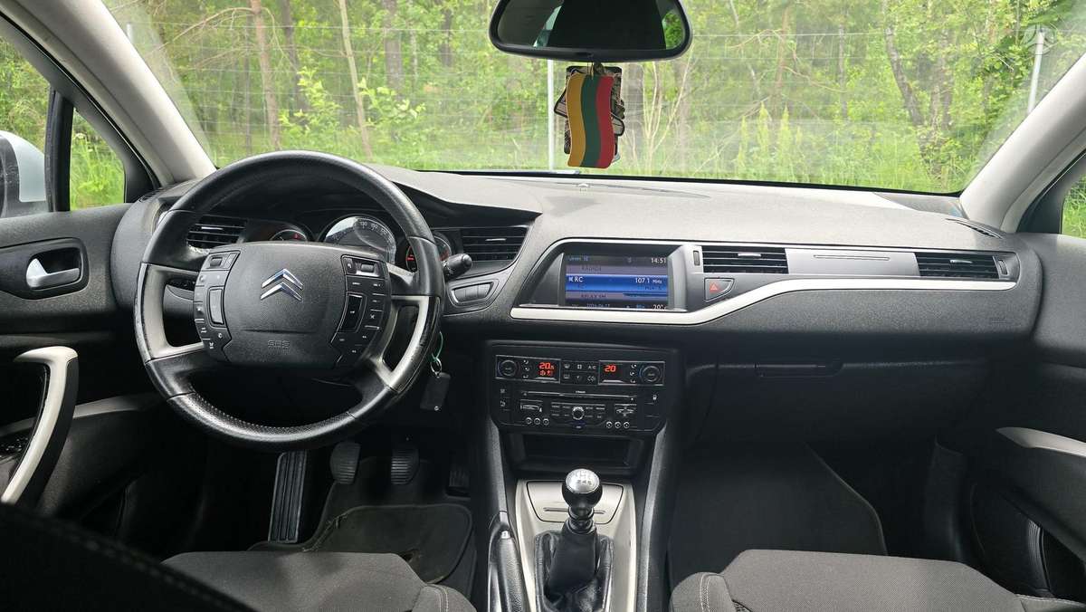Citroen C5 2012 — photo 27