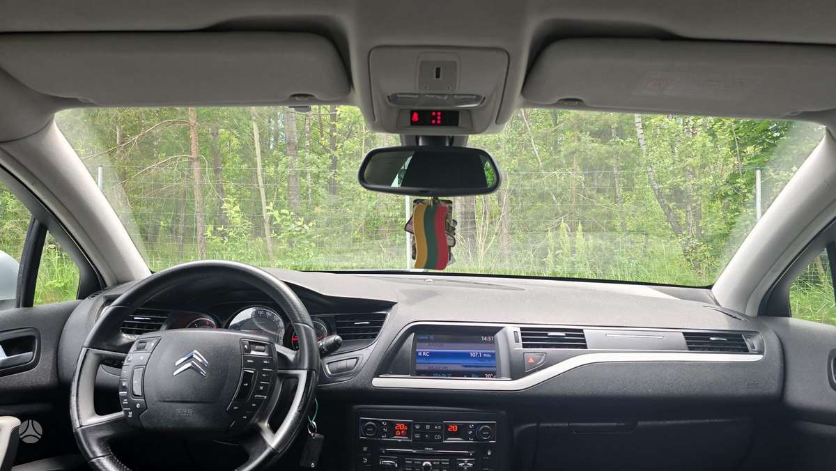 Citroen C5 2012 — photo 28