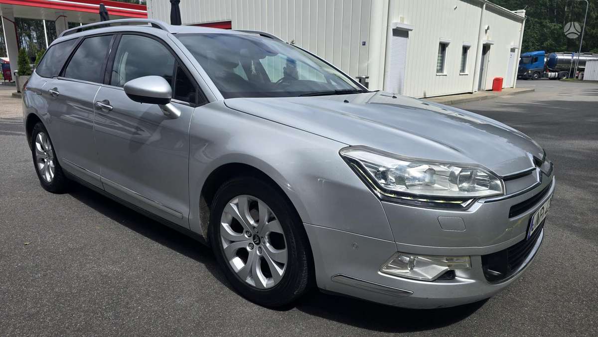 Citroen C5 2012 — interior