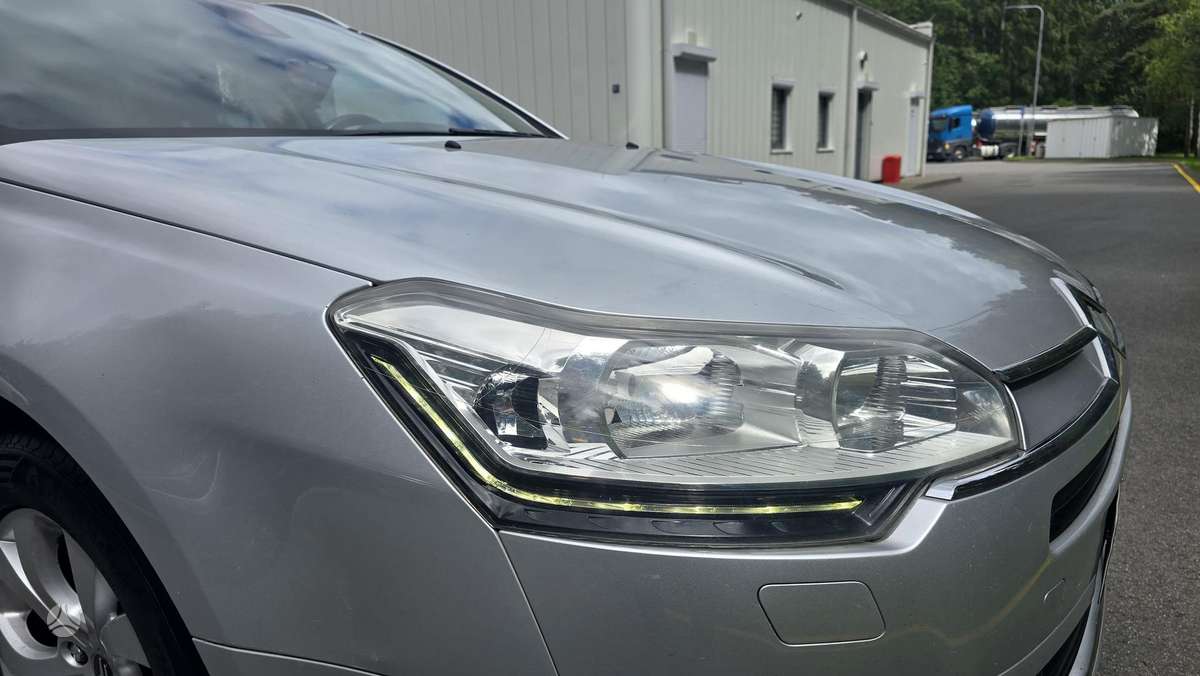 Citroen C5 2012 — engine 1997 cm³, 140 HP (103kW)
