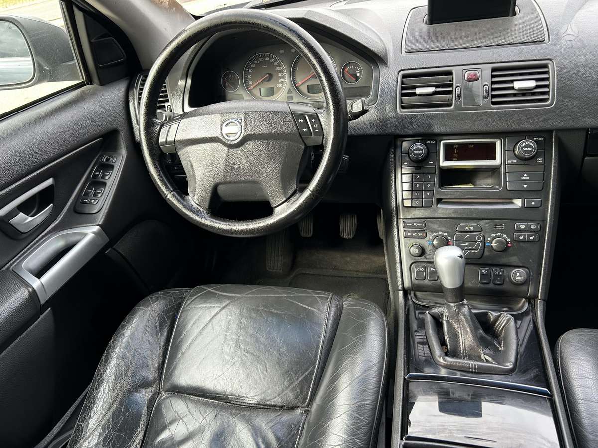 Volvo XC90 2005 — photo 12