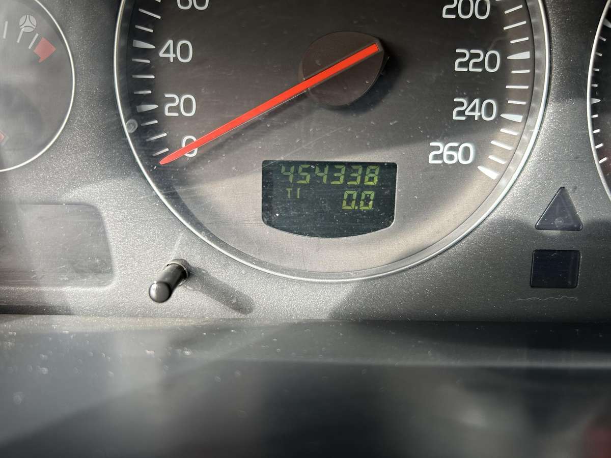 Volvo XC90 2005 — photo 16