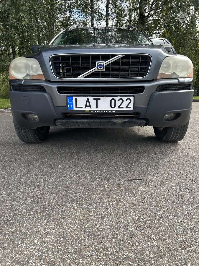Volvo XC90 2005 — rear view