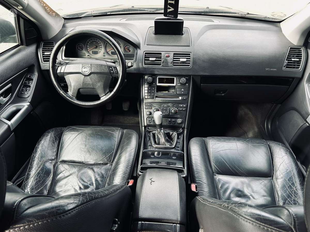 Volvo XC90 2005 — photo 8