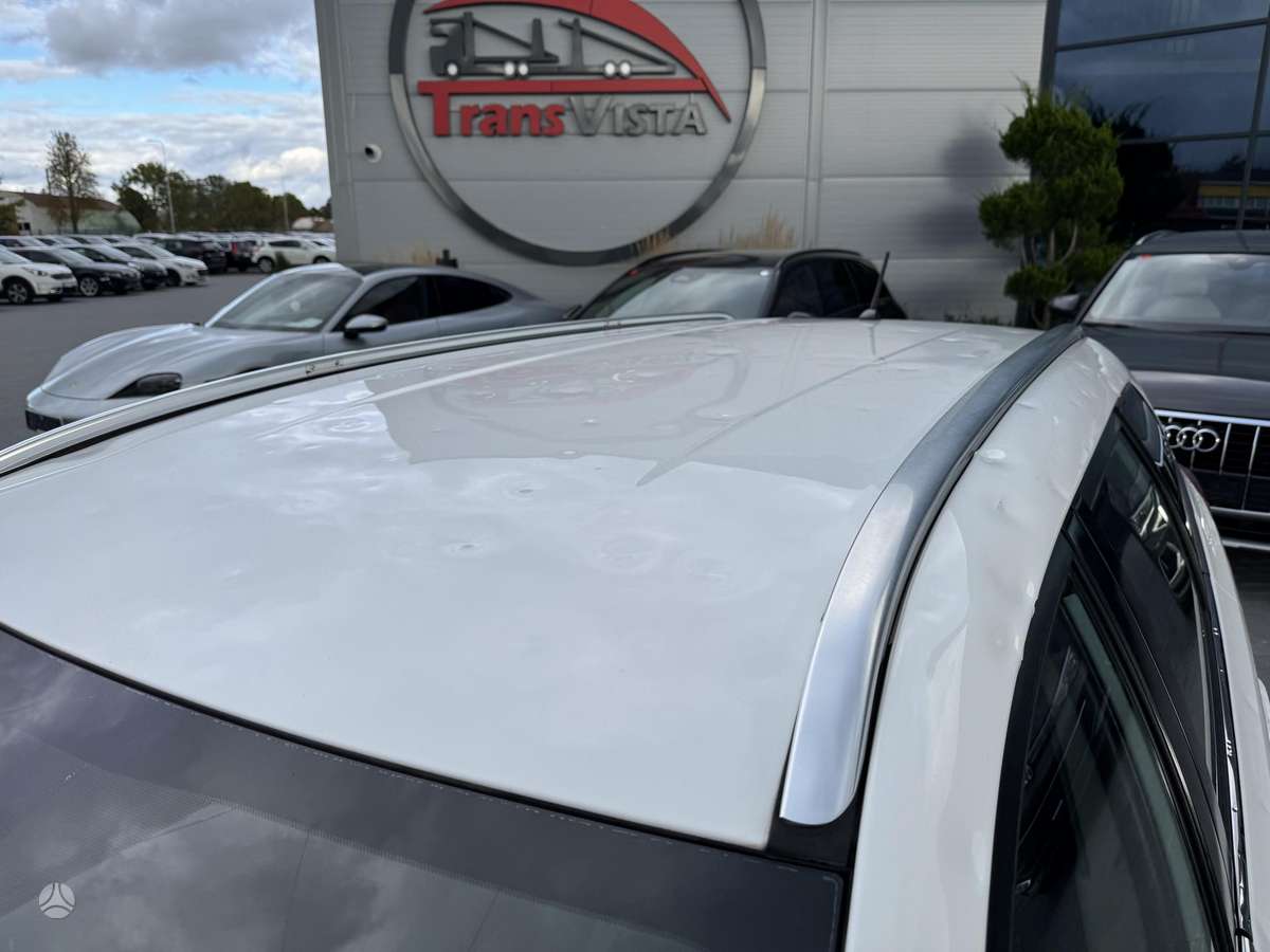 Toyota Auris 2014 — photo 11