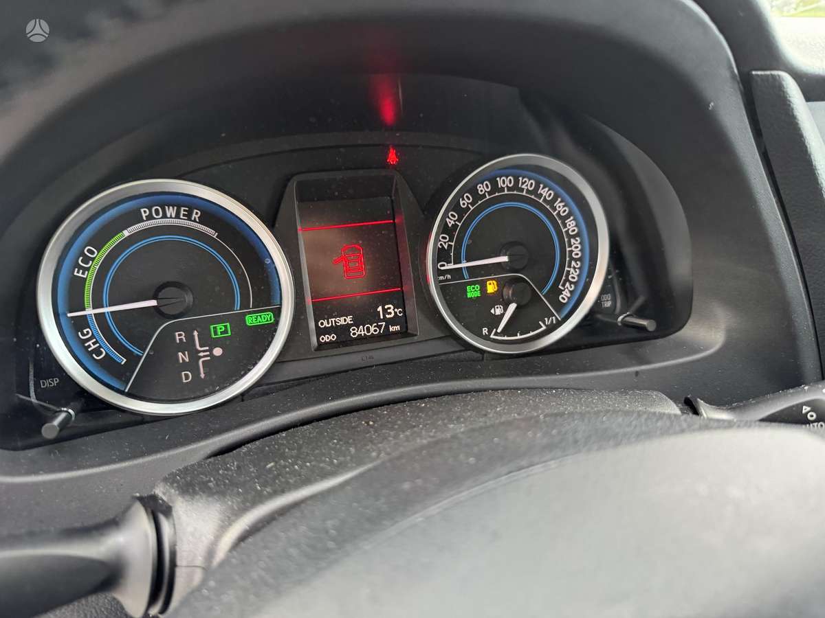 Toyota Auris 2014 — photo 15