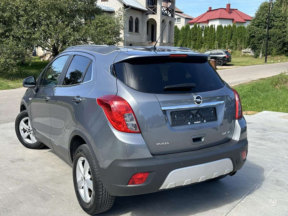 Opel Mokka 2013 — салон