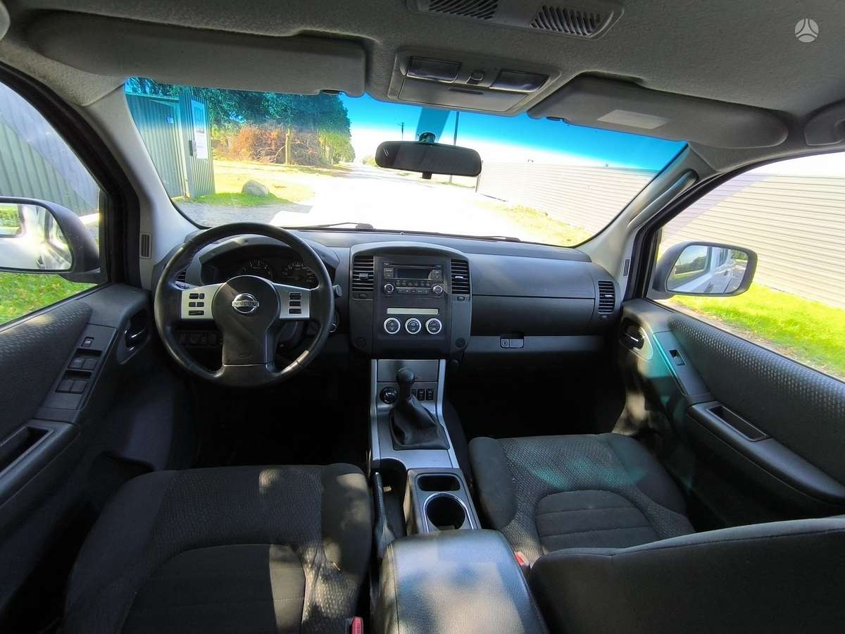 Nissan Navara 2014 — photo 8