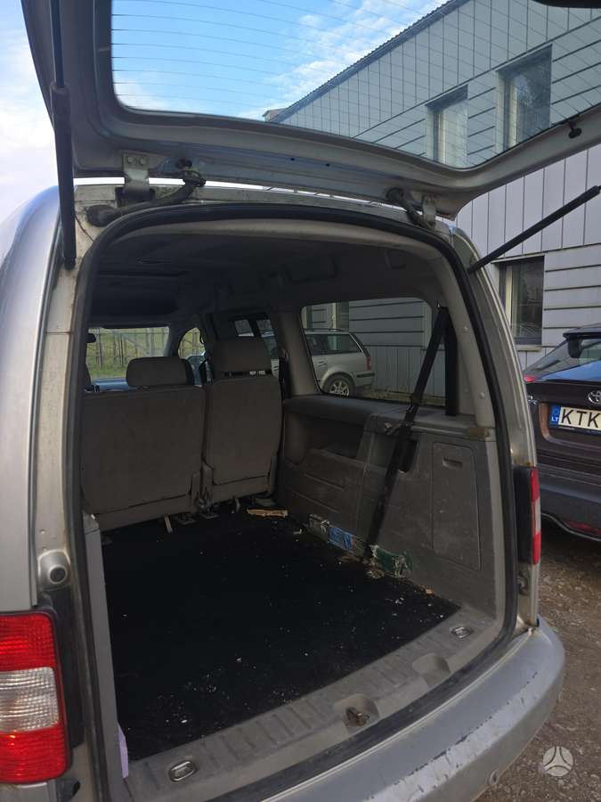 Volkswagen Caddy 2010 — photo 6