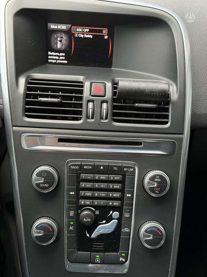Volvo XC60 2014 — фото 13