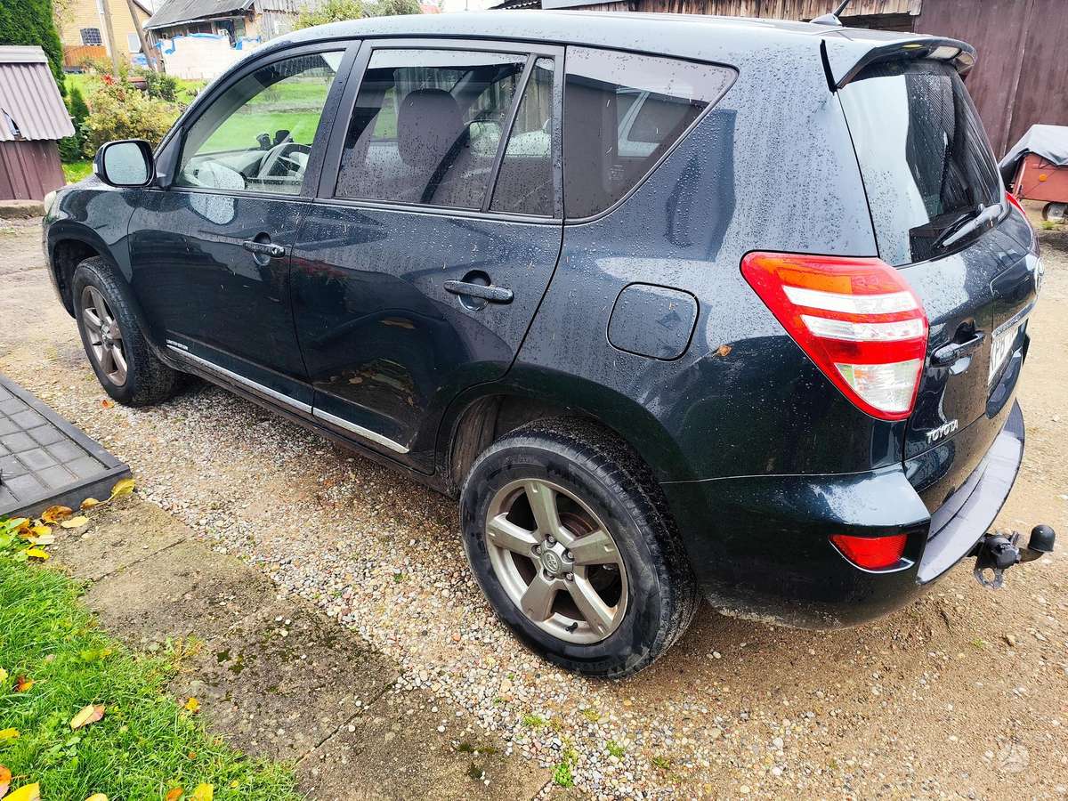 Toyota RAV4 2012 — photo 13