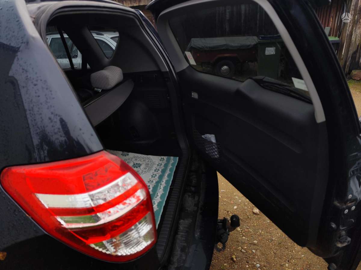 Toyota RAV4 2012 — engine 2231 cm³, 150 HP (110kW)