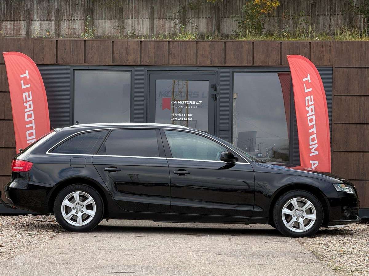 Audi A4 2011 — двигун 1968 cm³, 143 HP (105kW)