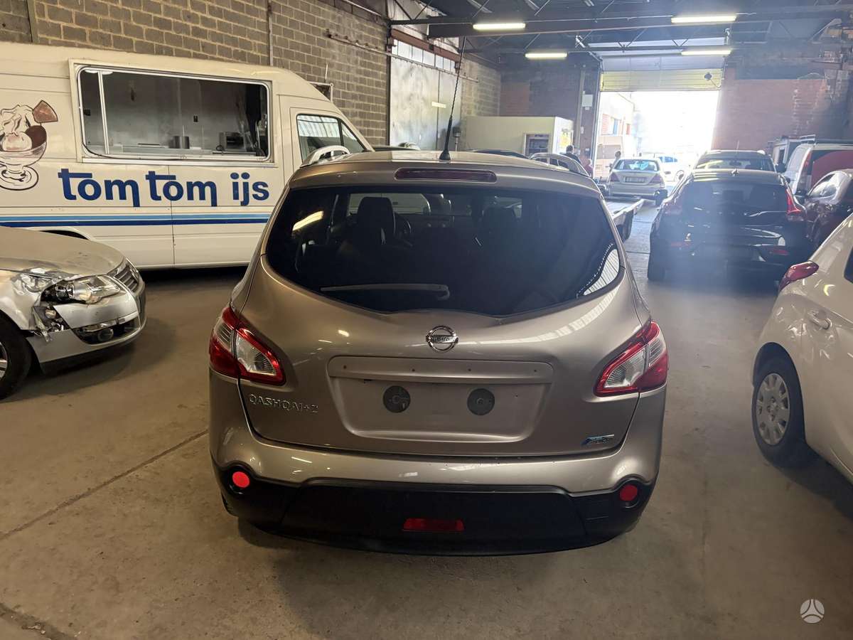 Nissan Qashqai+2 2010 — photo 5