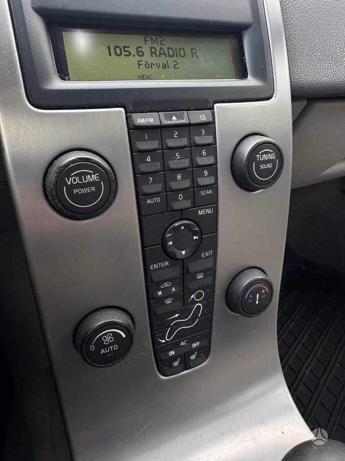 Volvo V50 2005 — photo 10