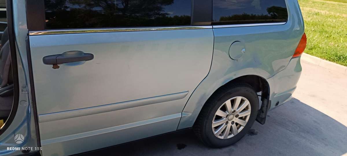 Volkswagen Routan 2009 — photo 12