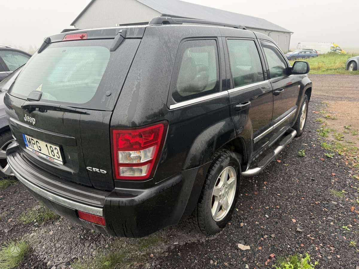 Jeep Grand 2005 — двигун 2987 cm³, 218 HP (160kW)