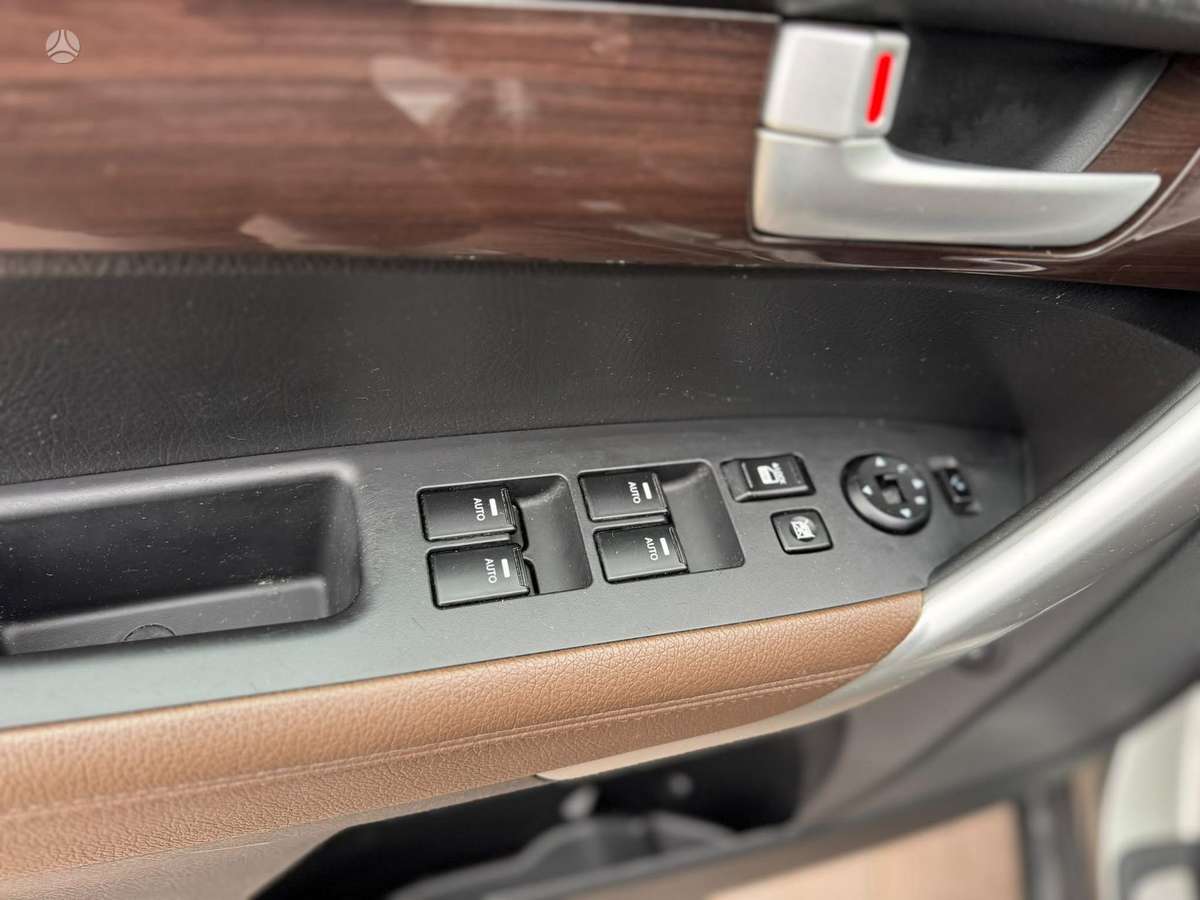 Kia Sorento 2012 — photo 15