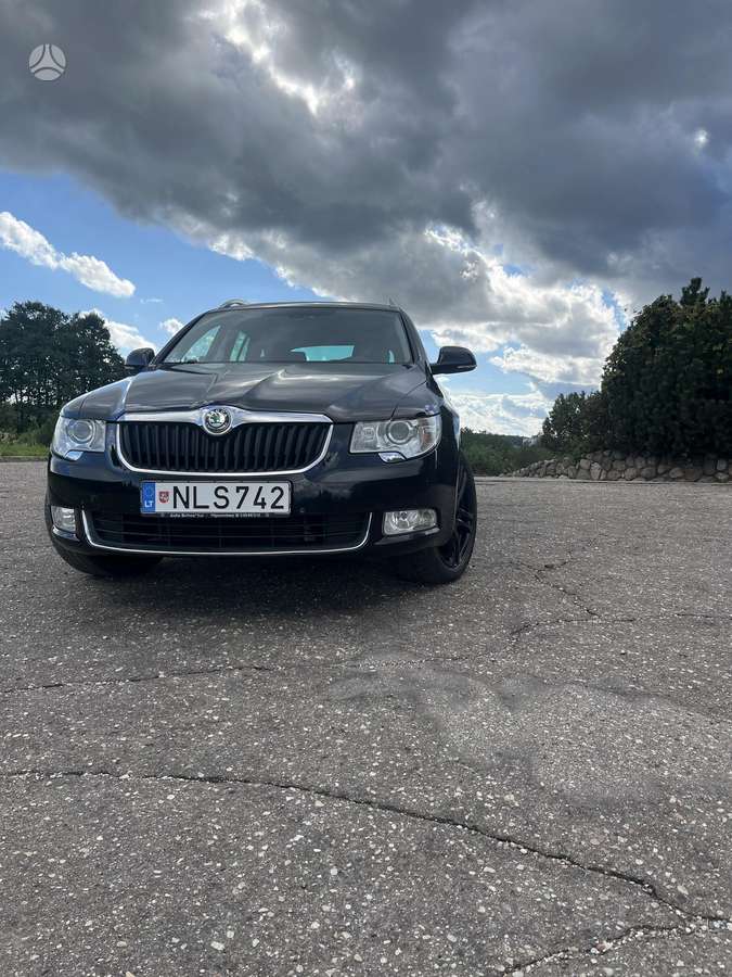 Skoda Superb, 2011