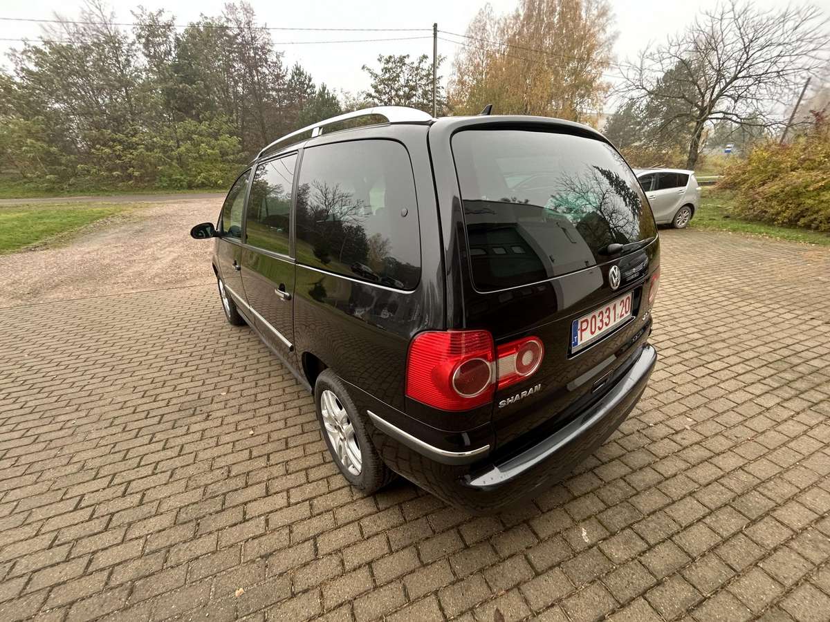 Volkswagen Sharan 2007 — engine 1968 cm³, 140 HP (103kW)