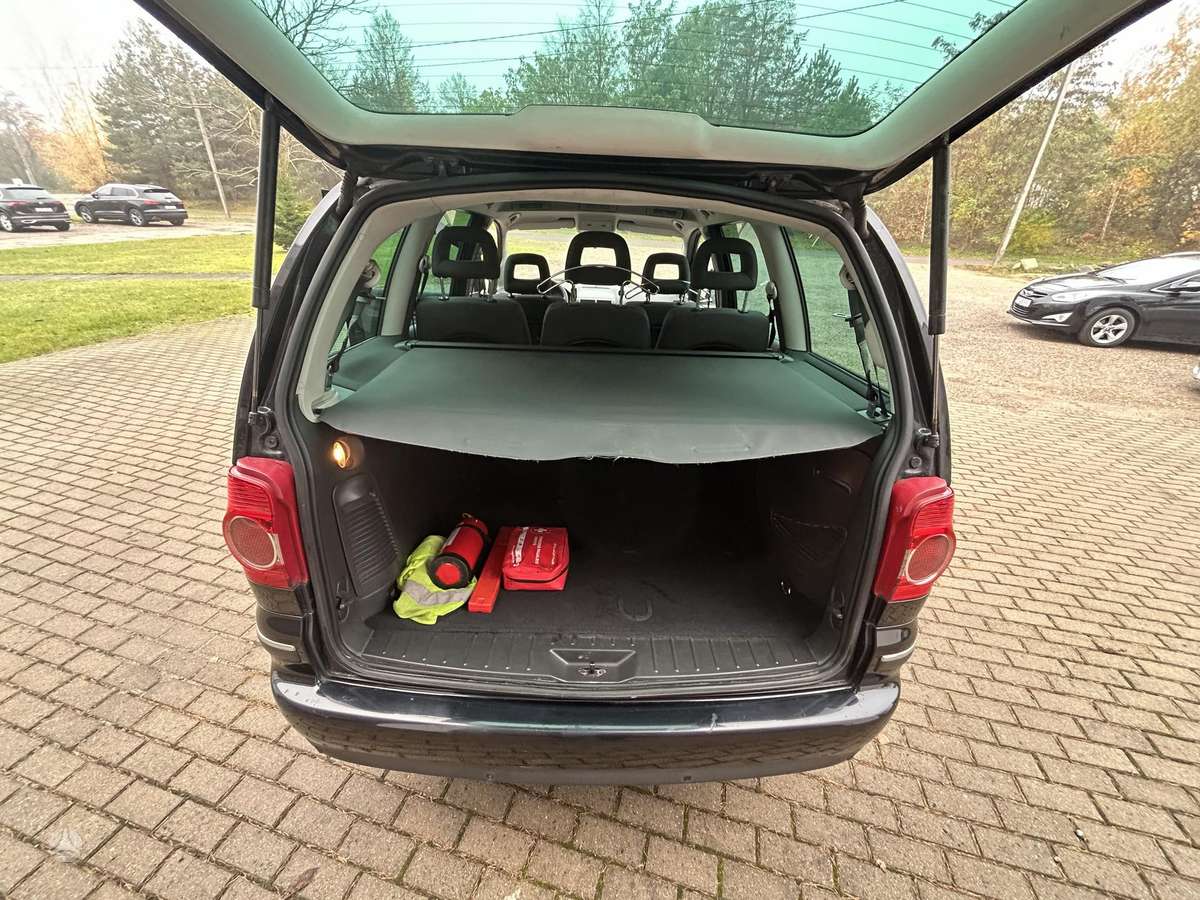 Volkswagen Sharan 2007 — photo 7