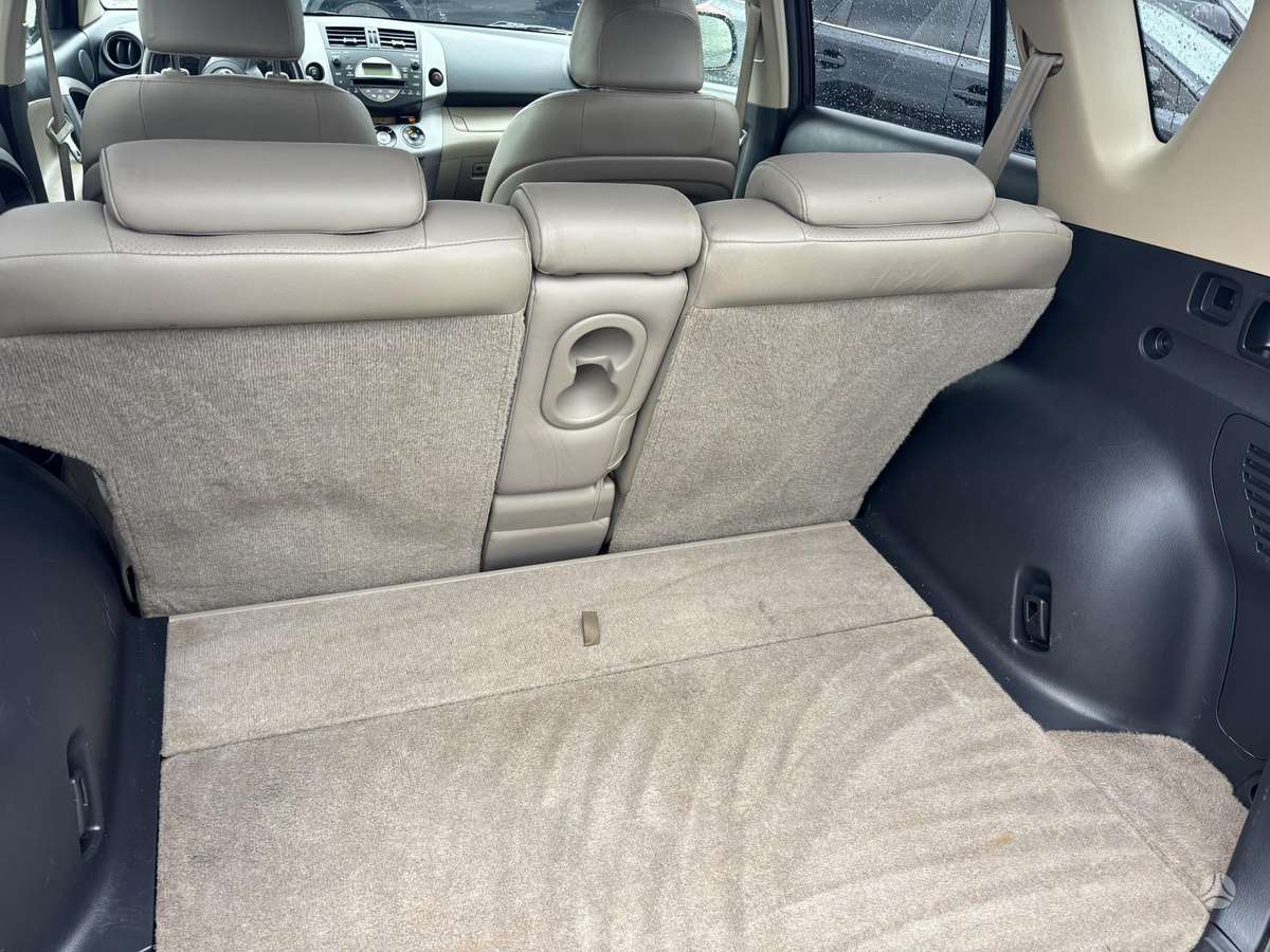 Toyota RAV4 2007 — photo 13