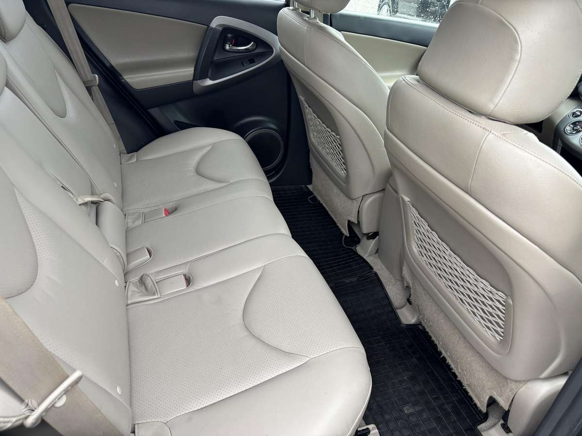 Toyota RAV4 2007 — photo 14