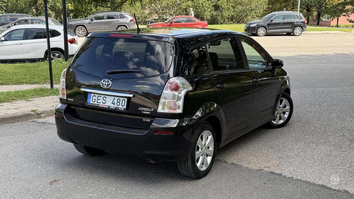 Toyota Corolla 2009 — photo 7