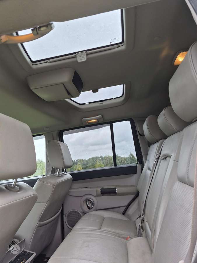 Jeep Commander 2007 — фото 10