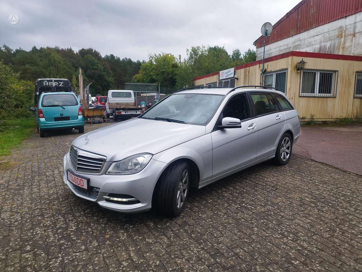 Mercedes-Benz C200 2013 — vehicle for AFU Ukraine