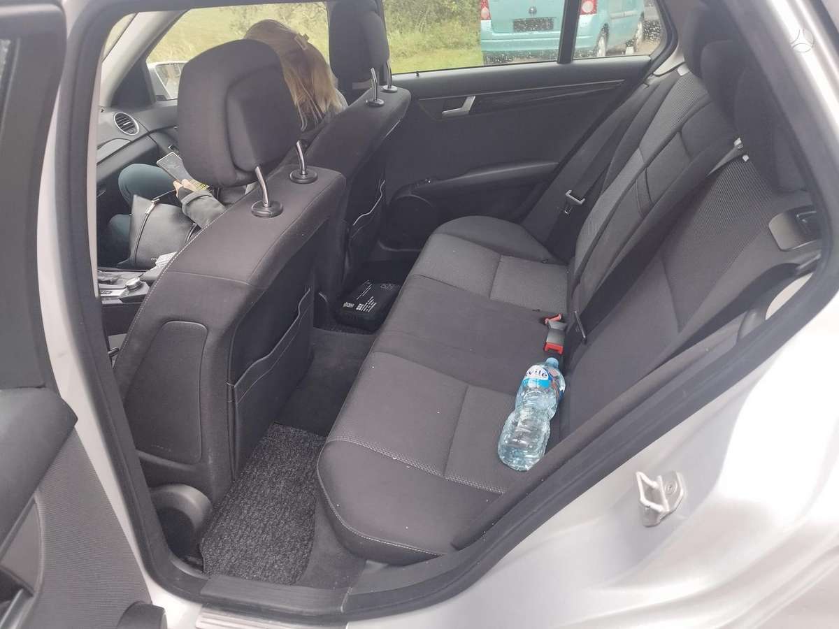 Mercedes-Benz C200 2013 — photo 12