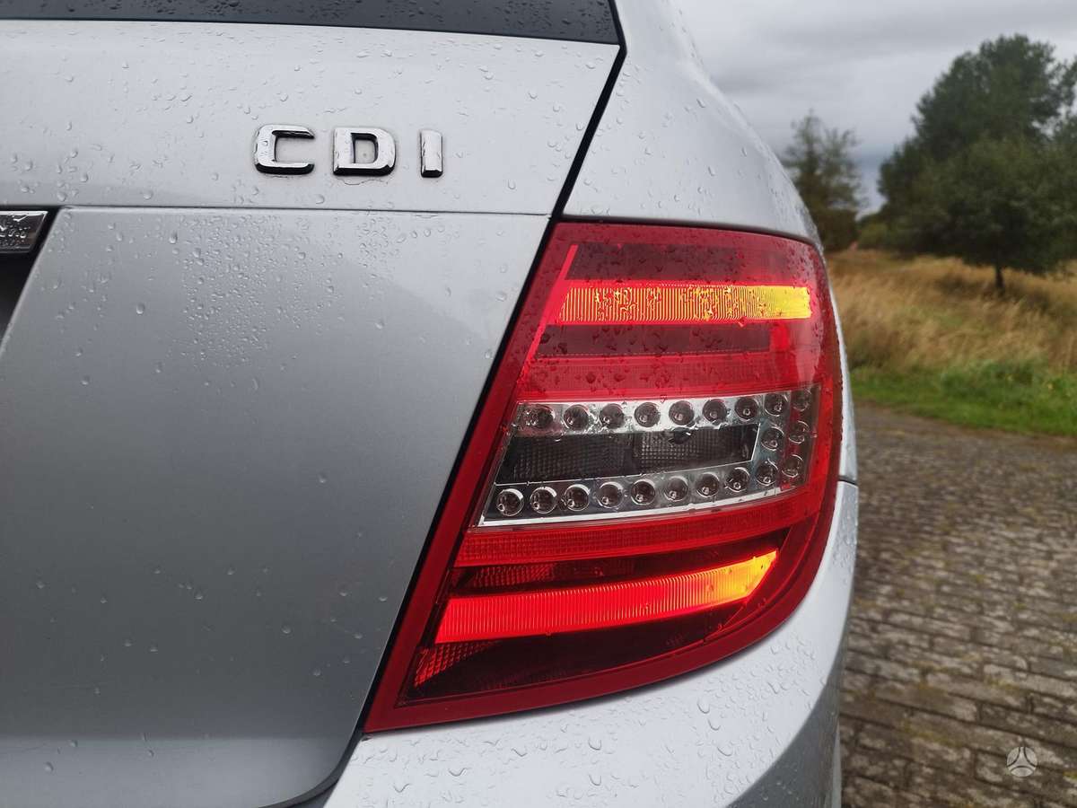 Mercedes-Benz C200 2013 — photo 7
