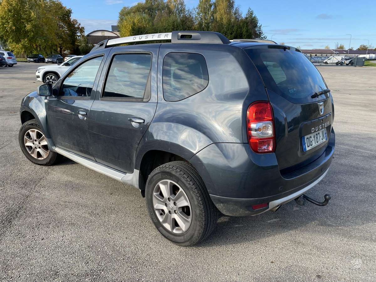 Dacia Duster 2014 — interior