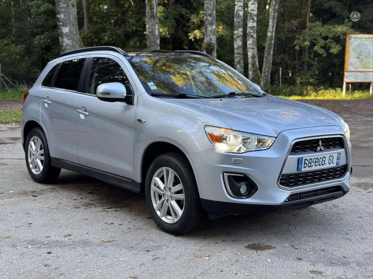 Mitsubishi ASX 2014 — салон