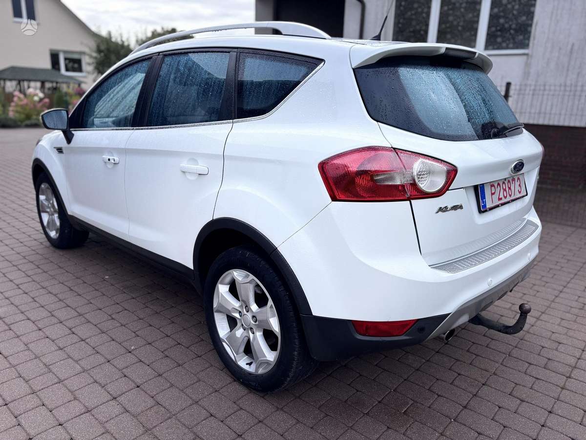Ford Kuga 2008 — салон