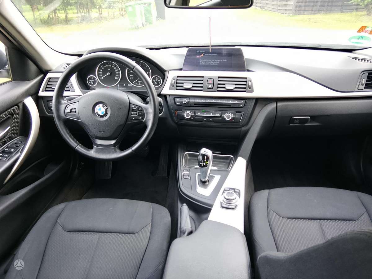 BMW 320 2014 — photo 11