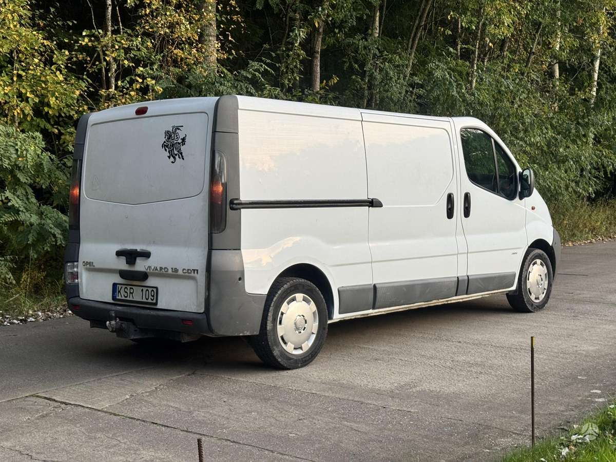Opel Vivaro 2005 — engine 1900 cm³