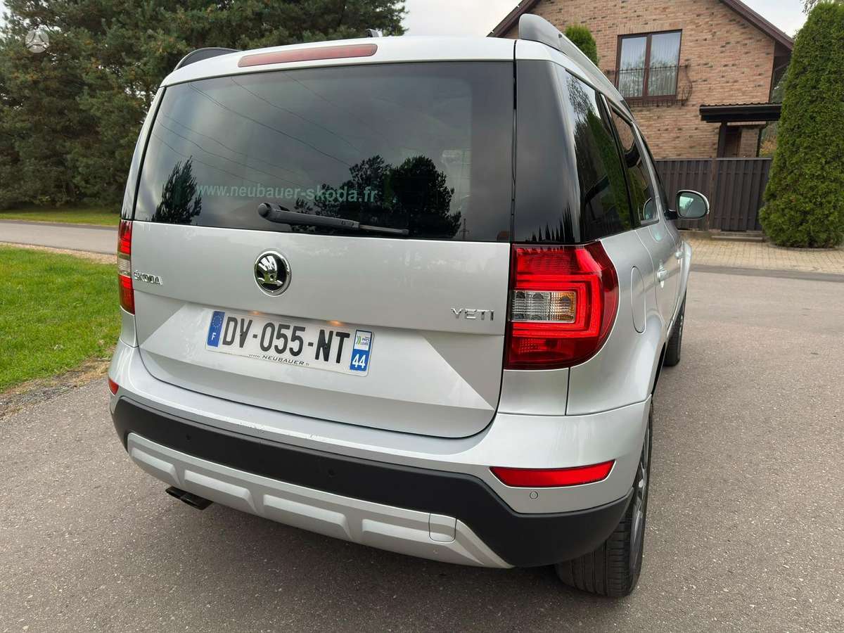 Skoda Yeti 2015 — фото 8