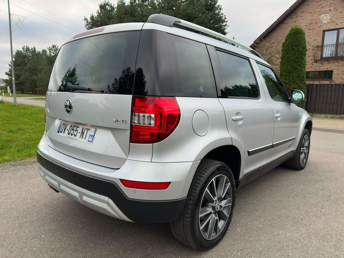 Skoda Yeti 2015 — фото 9