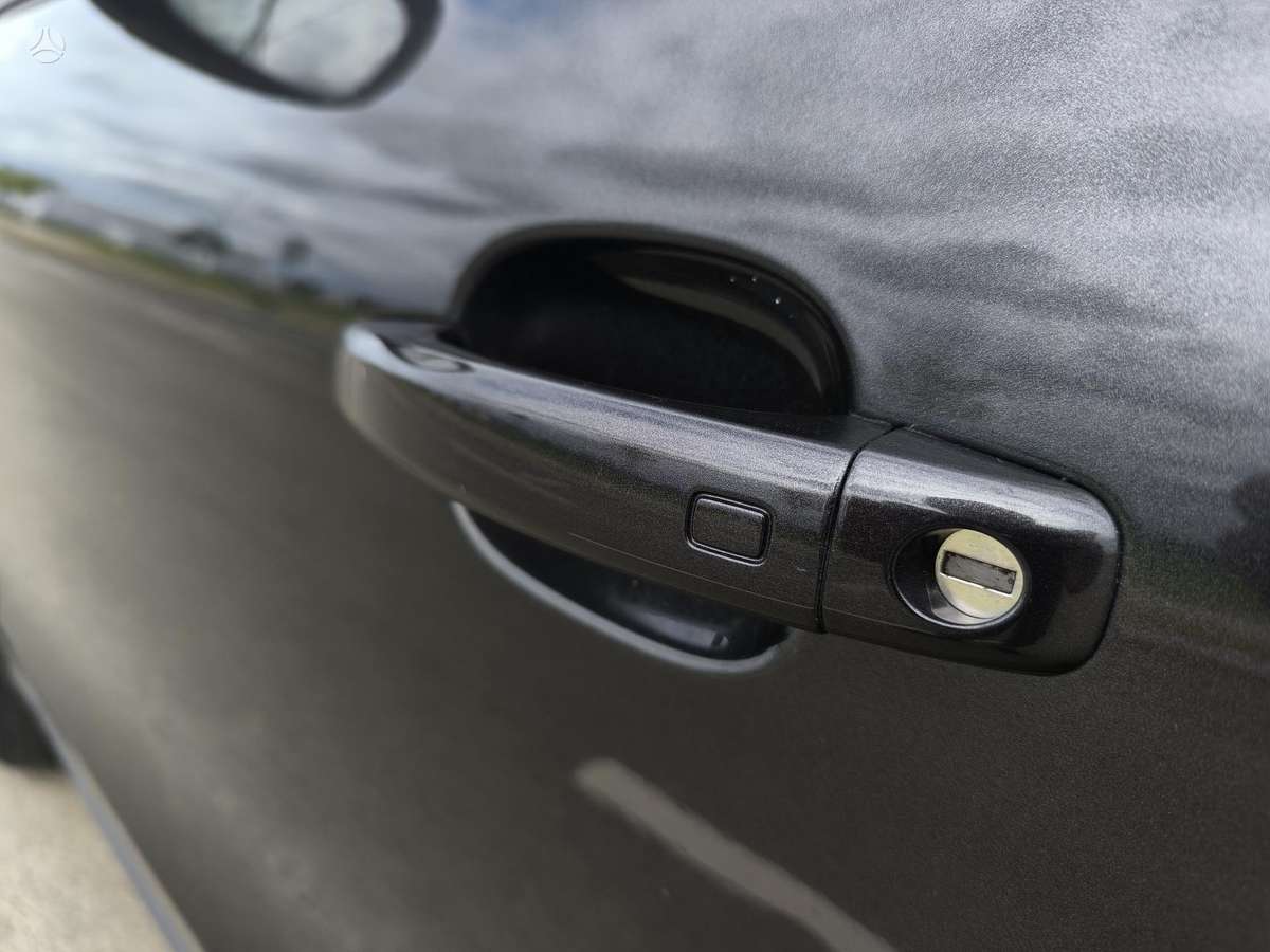 Audi Q5 2009 — photo 25