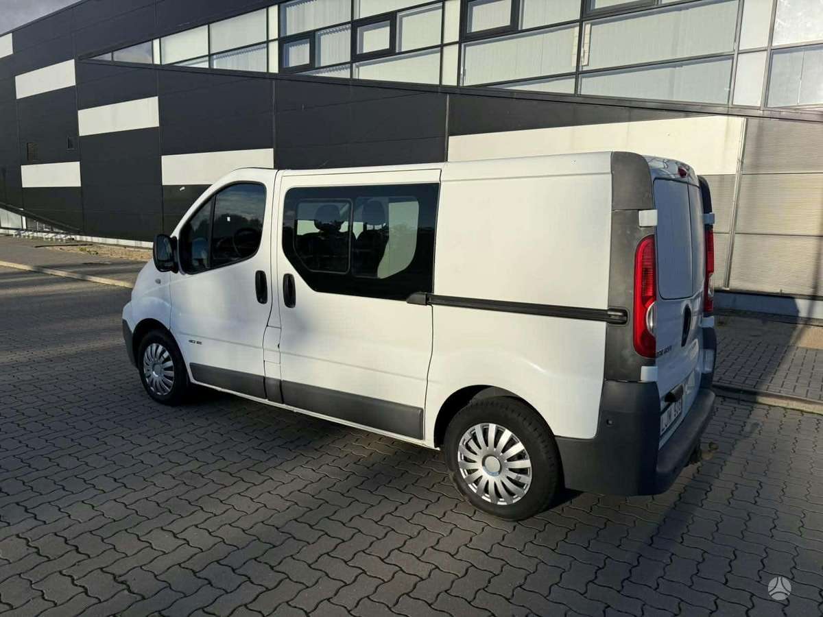 Renault Trafic 2012 — фото 8